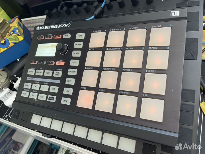 Контролер Native Instruments Maschine mikro mk1