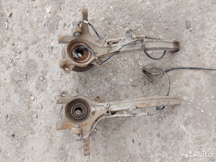 Кулак передний левый Hyundai Sonata 5