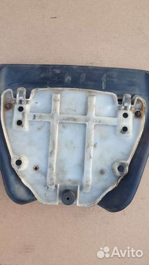 Сидение водителя Suzuki GSX 400-R