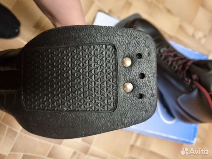 Лыжные ботинки размер 40-41