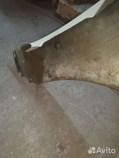 Переднее Крыло мл 164