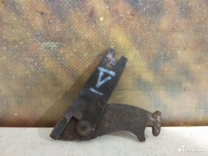 Замок троса Lincoln Navigator 5.4 2003