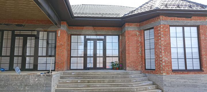 Дом 180 м² на участке 6 сот.