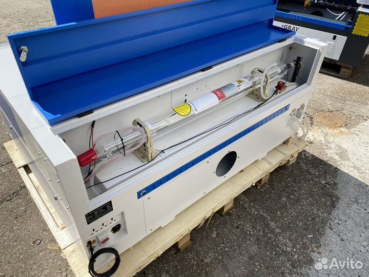 Лазерный гравер по дереву с чпу