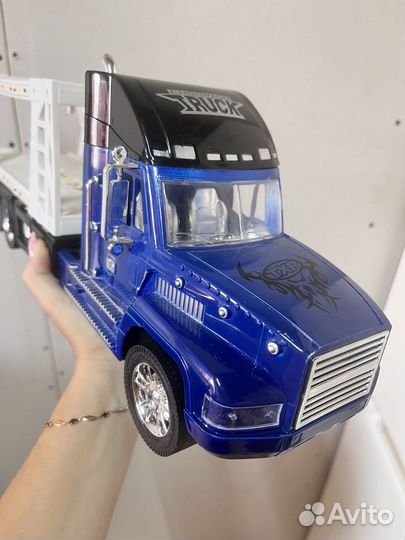 Машина для мальчика 2 шт