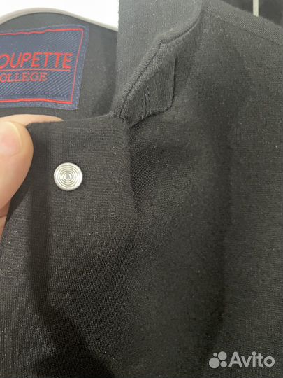 Пиджак трикотажный черного цвета на 146 рост