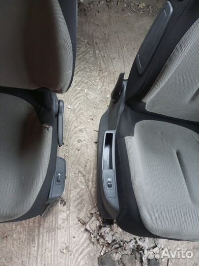 Сиденья на Citroen C4 купе