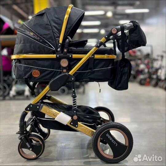 Детская прогулочная коляска Luxmom