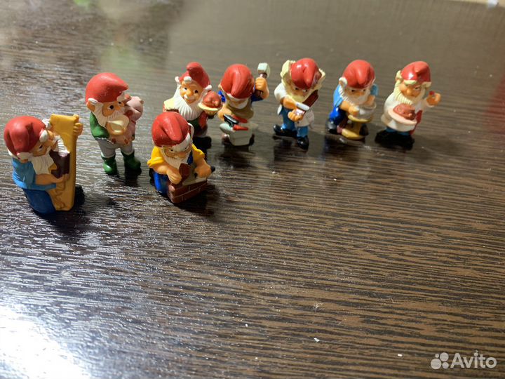 Игрушки из киндера 90х и не только