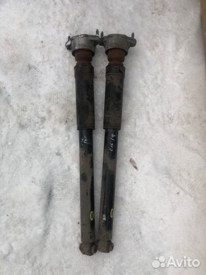 Задние амортизаторы левый и правый Mercedes