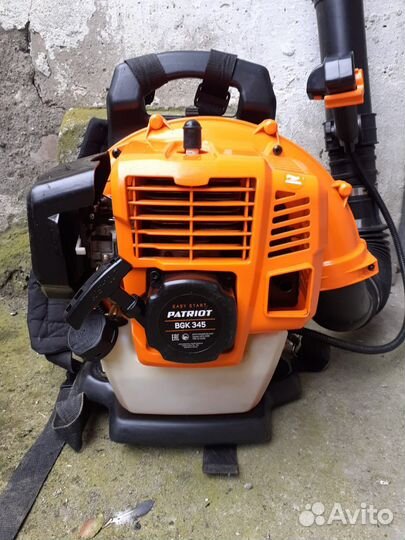 Бензиновая воздуходувка ранцевая