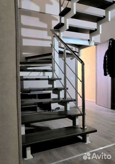 Лестница прямая под ключ