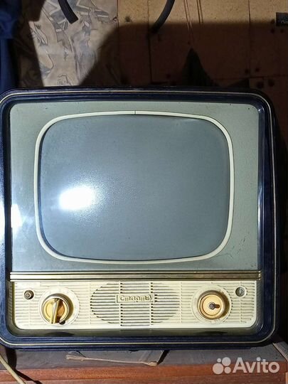 Телевизор