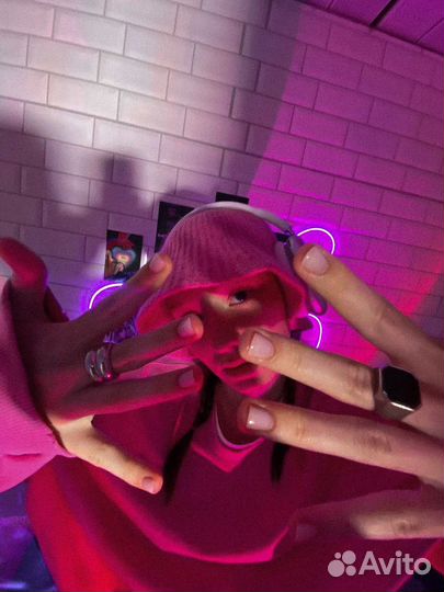 Маникюр,покрытие,наращивание ногтей