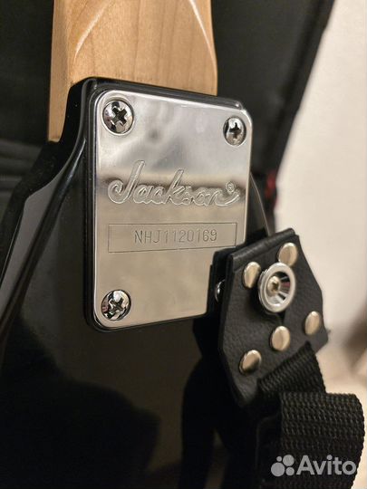 Электрогитара Jackson JS32T King V