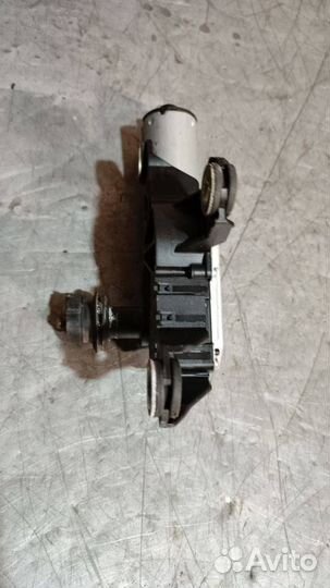 Моторчик заднего стеклоочистителя (дворника)