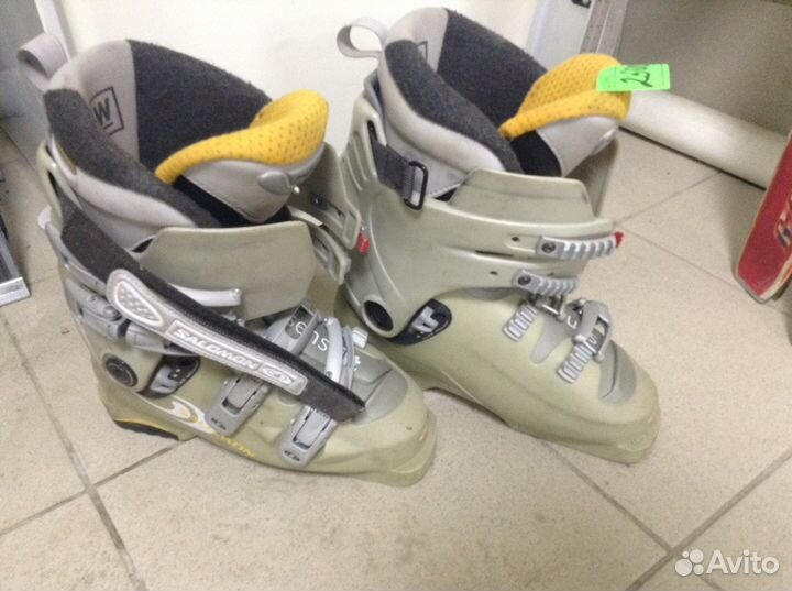 Комплект горные лыжи с ботинками