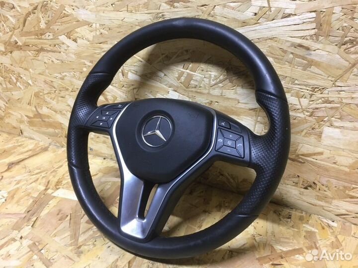 Спортивный руль Mercedes-Benz W204