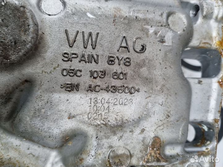 Поддон Audi A3 8Y 05C103601