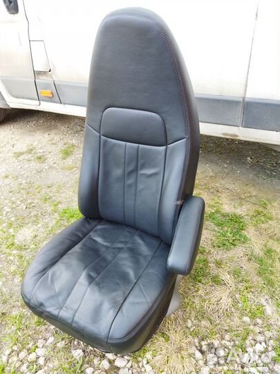 Переднее сиденье Шевроле Экспресс GMC Savana