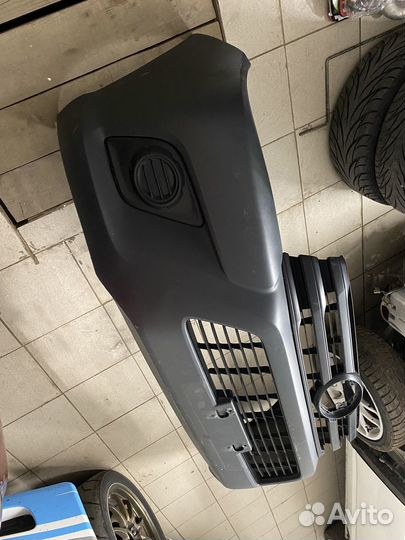 Бампер передний Hilux revo 2015+