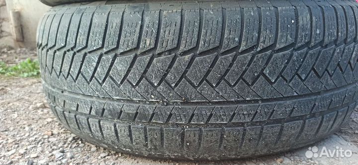 Continental ContiWinterContact TS 850 P 235/55 R20 105V