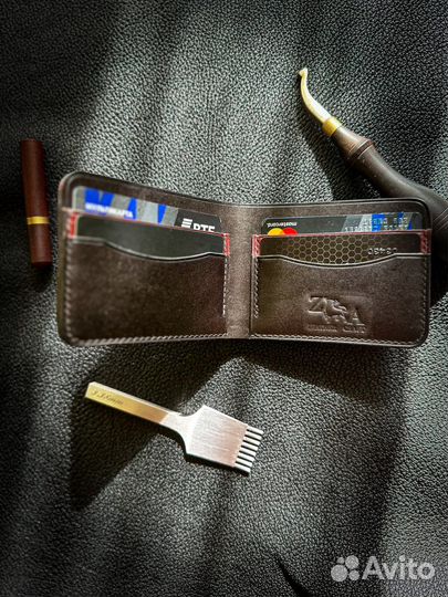 Бифолд колшелек из кожи