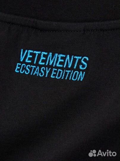 Футболка Vetements