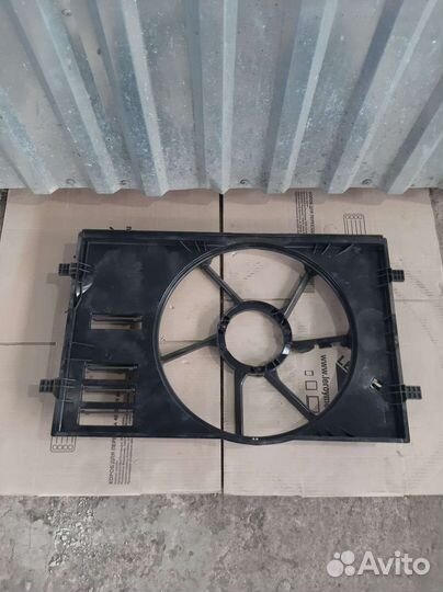 Диффузор радиатора Skoda Octavia A7