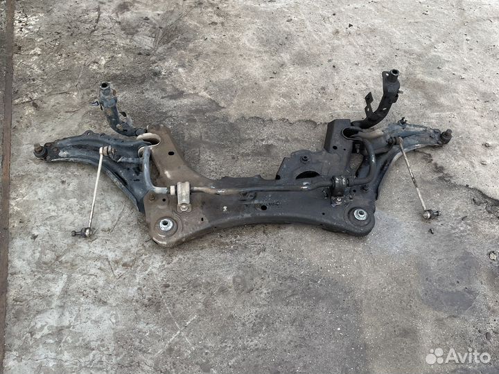 Подрамник kangoo 2