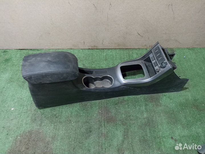 Подлокотник Geely Emgrand EC7 I (2009—2016)