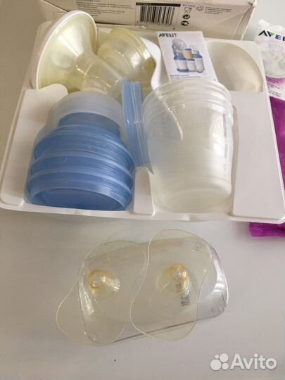 Молокоотсос Avent ручной + накладки на грудь