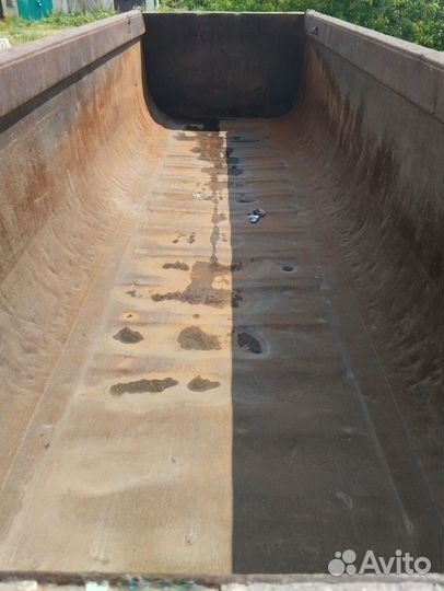 Бункер Тонар ПТ11-0000030, 2009