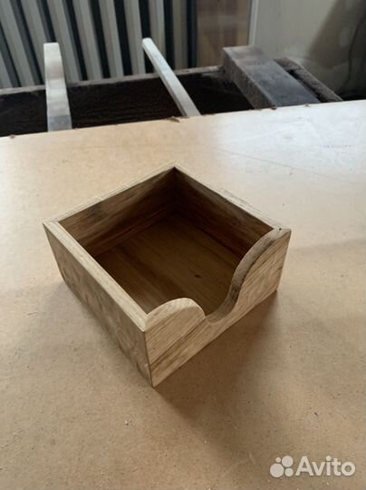 Салфетница из дерева