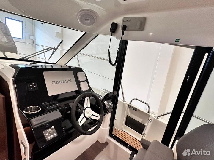 Катер Beneteau Antares 11 OB +2 X Mercury F300 V8