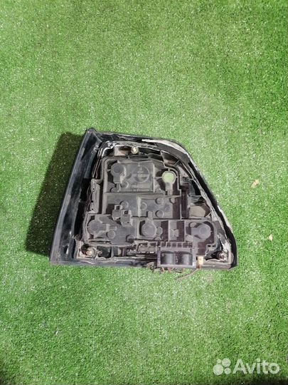 Фонарь задний правый Volkswagen Golf