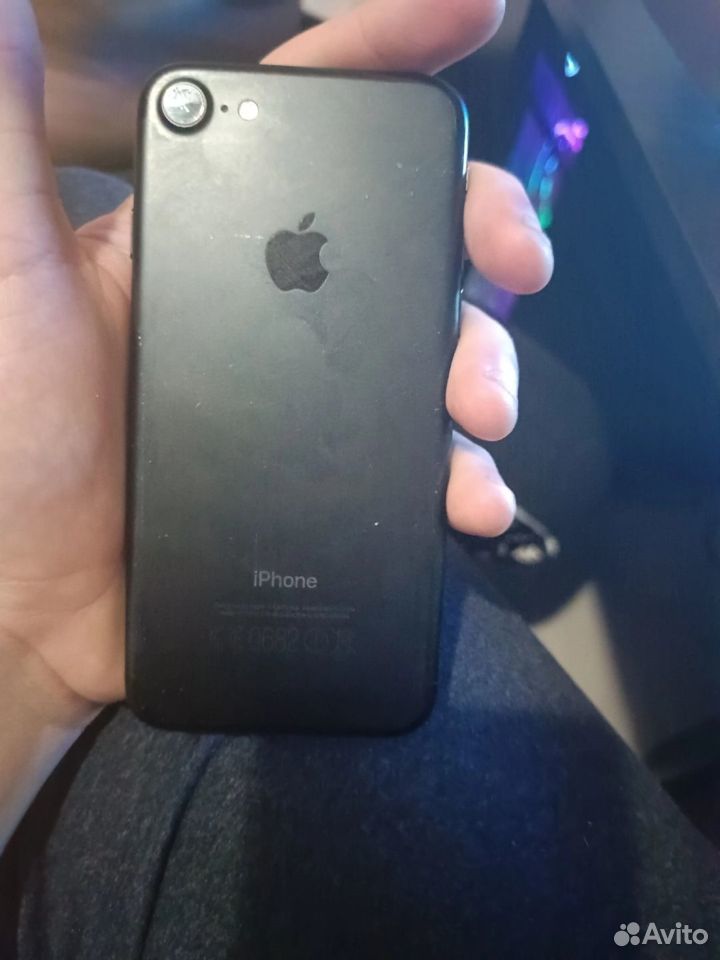 iPhone 7, 32 ГБ