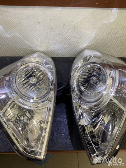 Оригинальная правая фара Hyundai Starex/H1