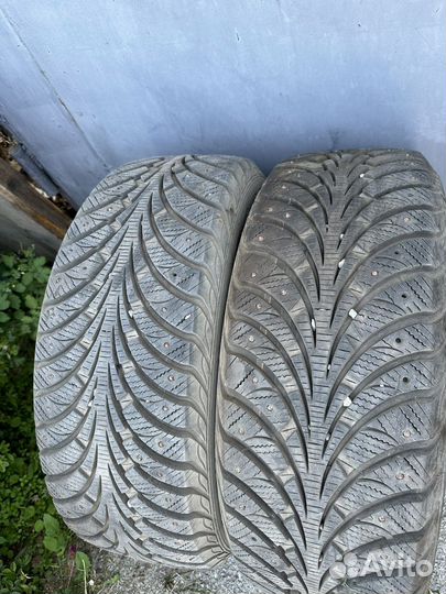 Goodyear UltraGrip Extreme 225/60 R17
