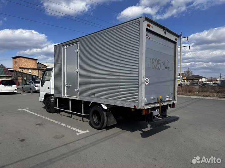 Isuzu Elf, 1996