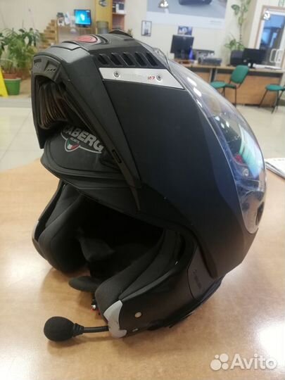 Продам мотошлем caberg