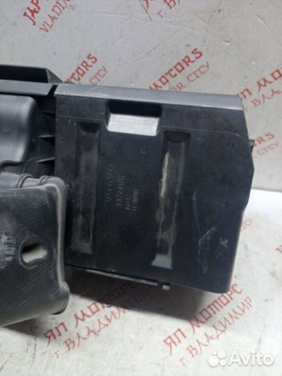 Корпус воздушного фильтра Volvo V70 универсал