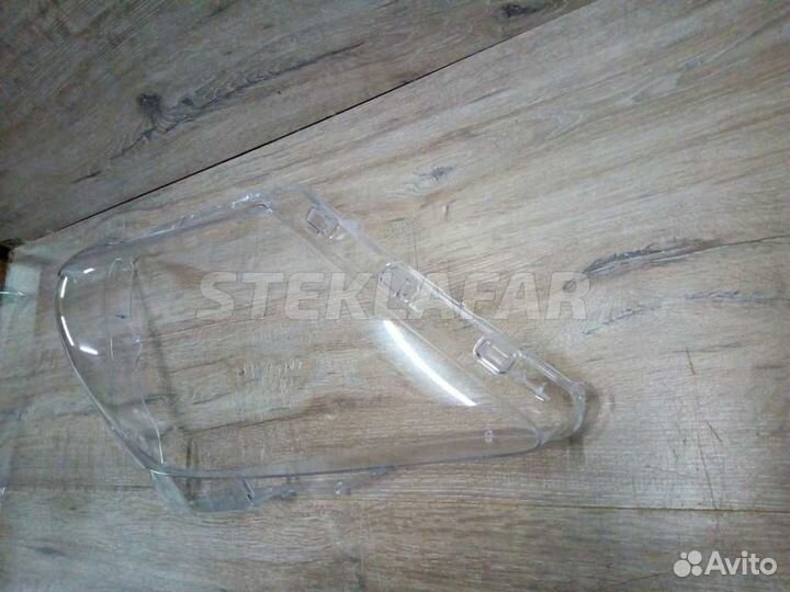 Стекло фары Lexus LX 3 (2007-2012) дорестайлинг