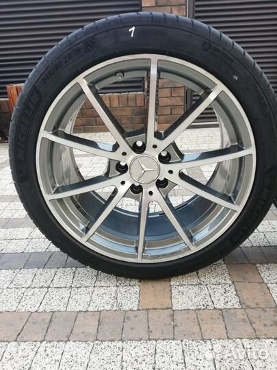 Комплект w205 оригинал разношироких колес Mercedes