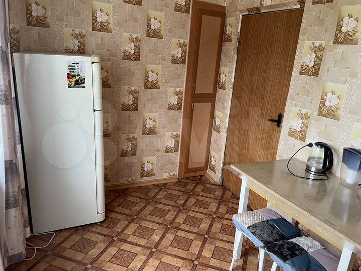 2-к. квартира, 50 м², 2/4 эт.