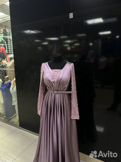 Вечернее платье