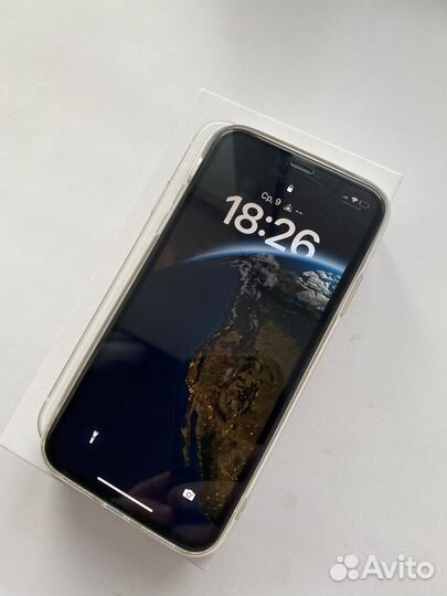11 128GB белый в идеальном состоянии