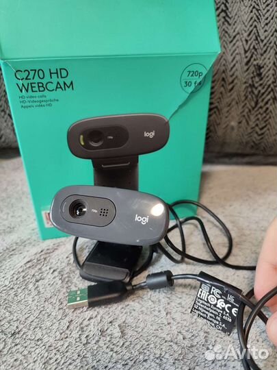 Веб камера Logitech c270