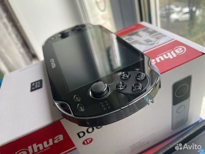 Sony Playstation Vita не прошитая 4 gb