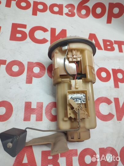 Топливный насос Toyota Yaris 1